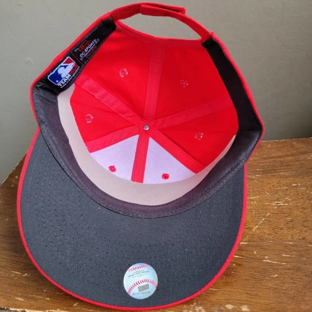 OC‎ Sports Cincinnati Reds YOUTH Adjustable Strapback Hat Baseball Cap Red NWOT